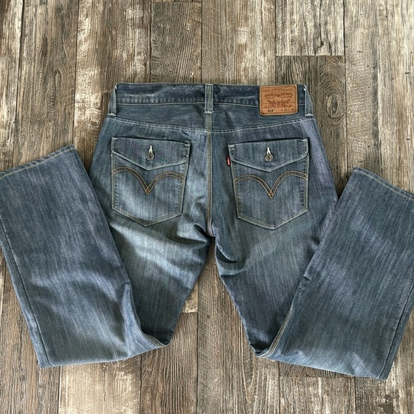 LEVI STRAUSS & CO MEN JEANS, 514” SIZE 33-30 - Picture 2 of 12